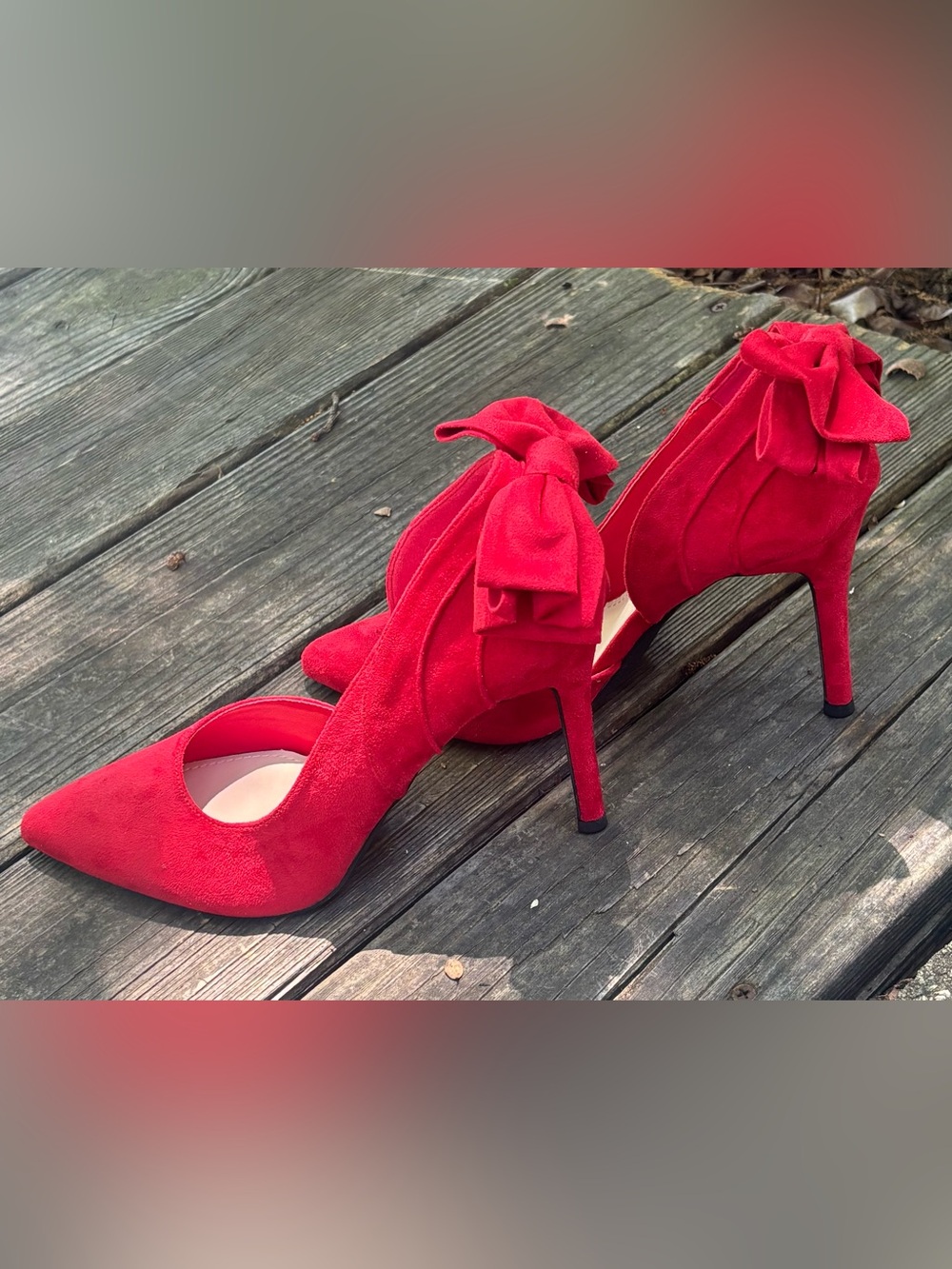 NWOT ZBY Women's Red Faux Suede Pointed-Toe Heels with Back Bow Size 8